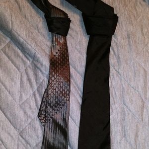 Tie